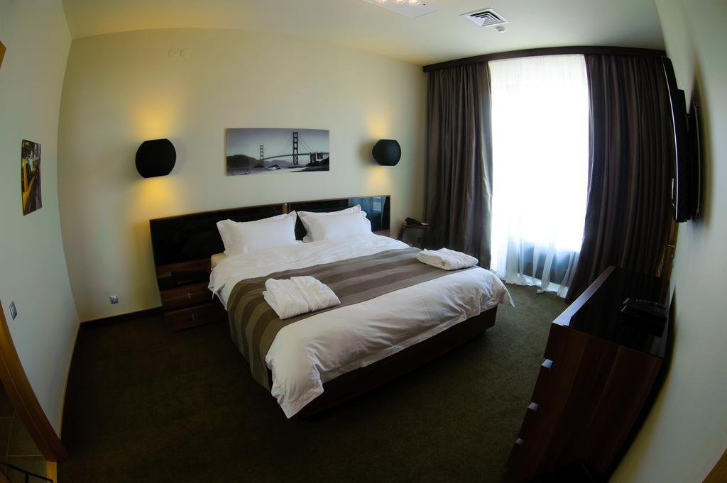Voyage Hotel Karaganda Zewnętrze zdjęcie