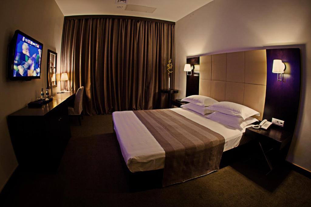 Voyage Hotel Karaganda Pokój zdjęcie